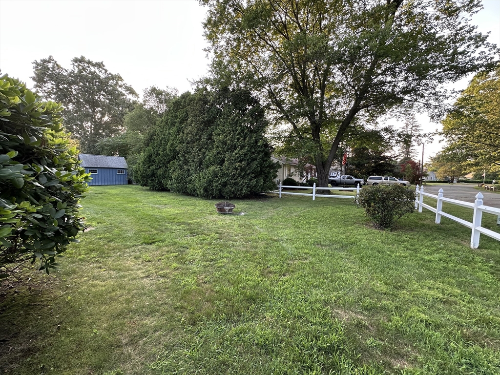 128 Sherwood Road Springfield, MA 01119 - Photo 22 of 39