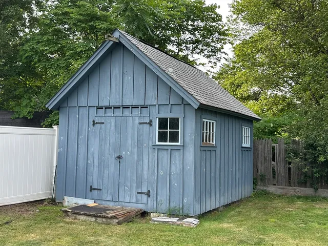 $389,000 | 128 Sherwood Road, Springfield, MA 01119