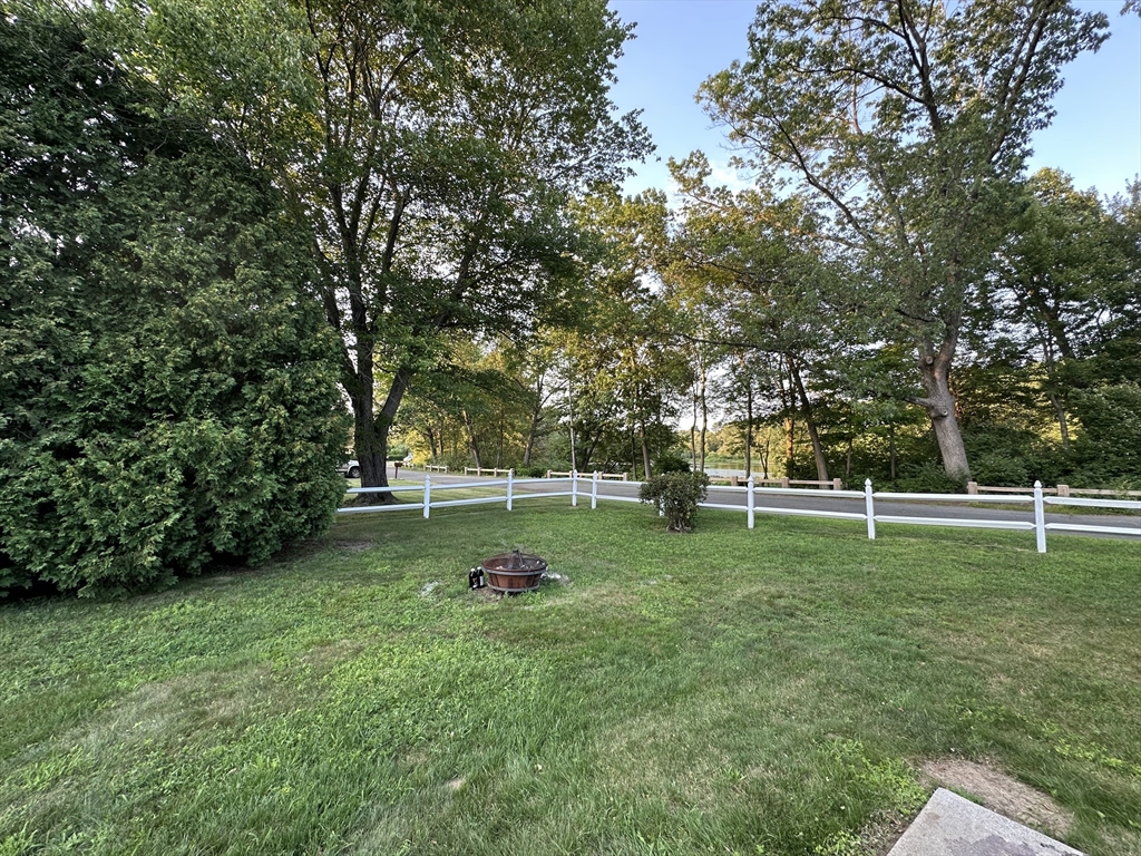 128 Sherwood Road Springfield, MA 01119 - Photo 26 of 39