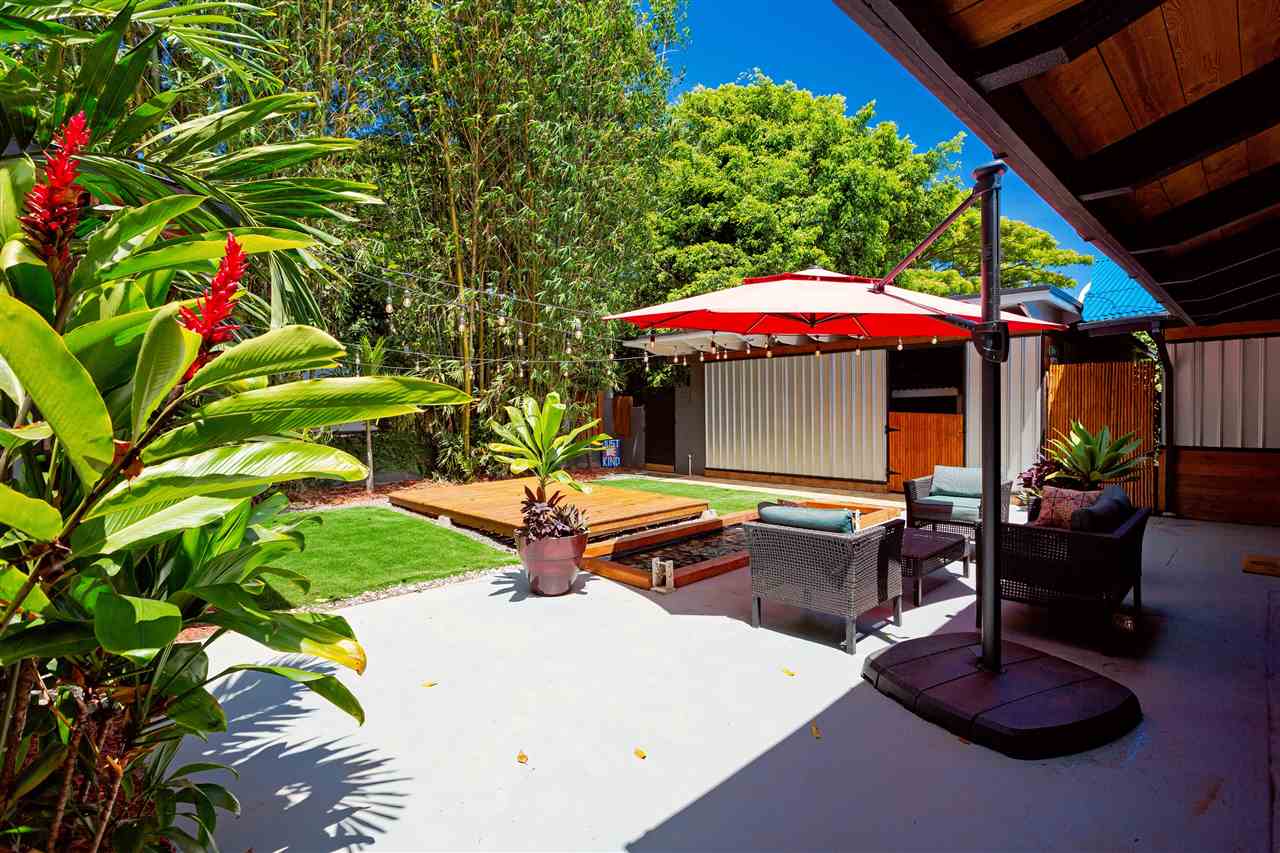 805 Kuulei Street Haiku, HI 96708 - Photo 23 of 28 an outdoor space with seating