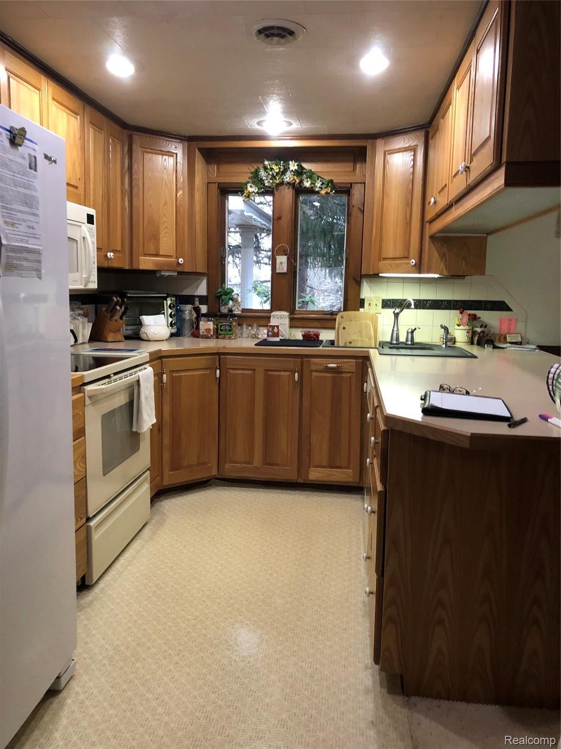 4784 Sutton Road Dryden, MI 48428 - Photo 24 of 69 IMG_1579.JPG