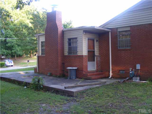 1121 Kitt Place Raleigh, NC 27610 - Photo 6 of 6 Exterior Back
