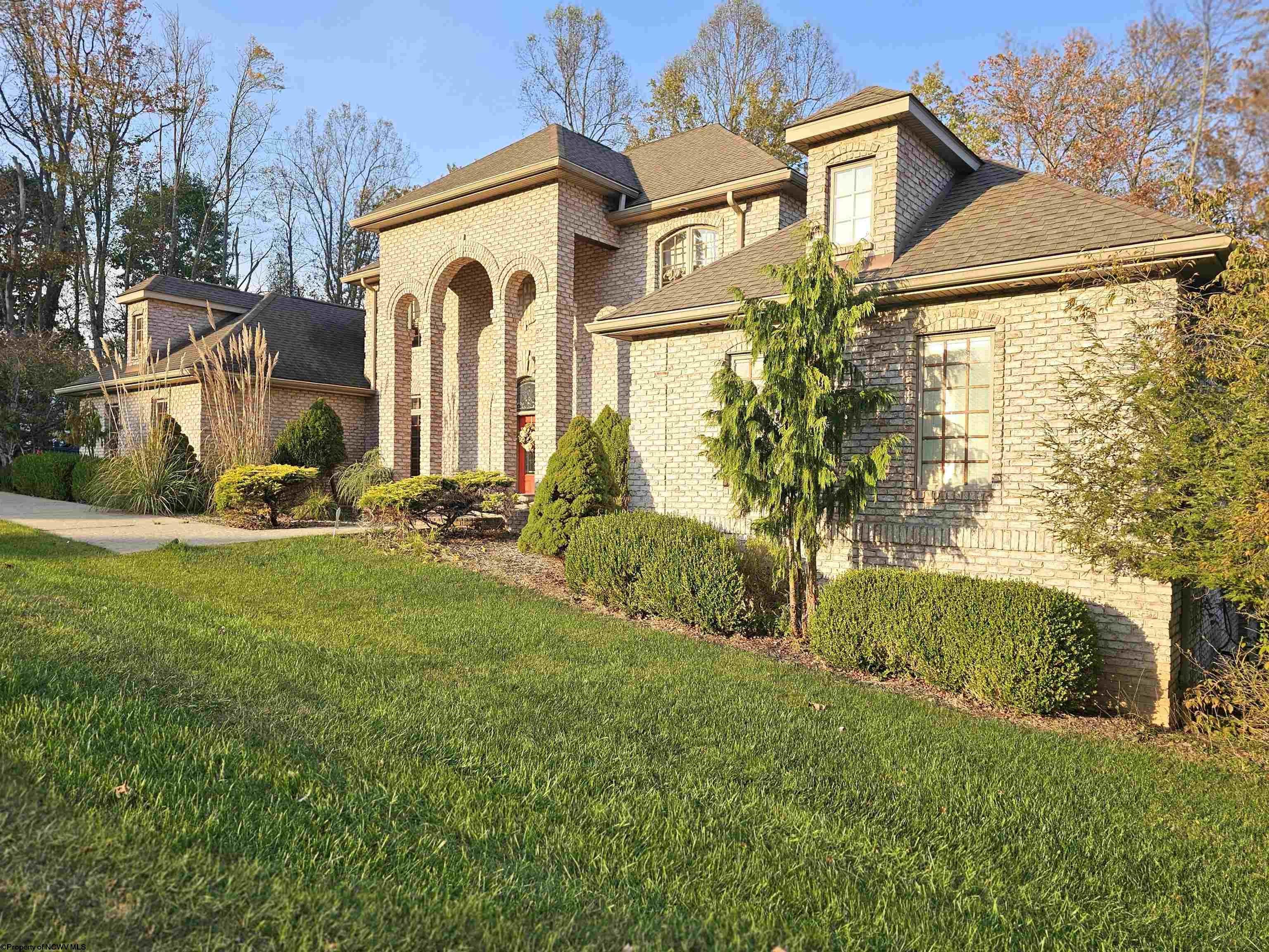 379 Pheasant Ridge Road Bridgeport, WV 26330 - Photo 6 of 50 Gallery Image 6