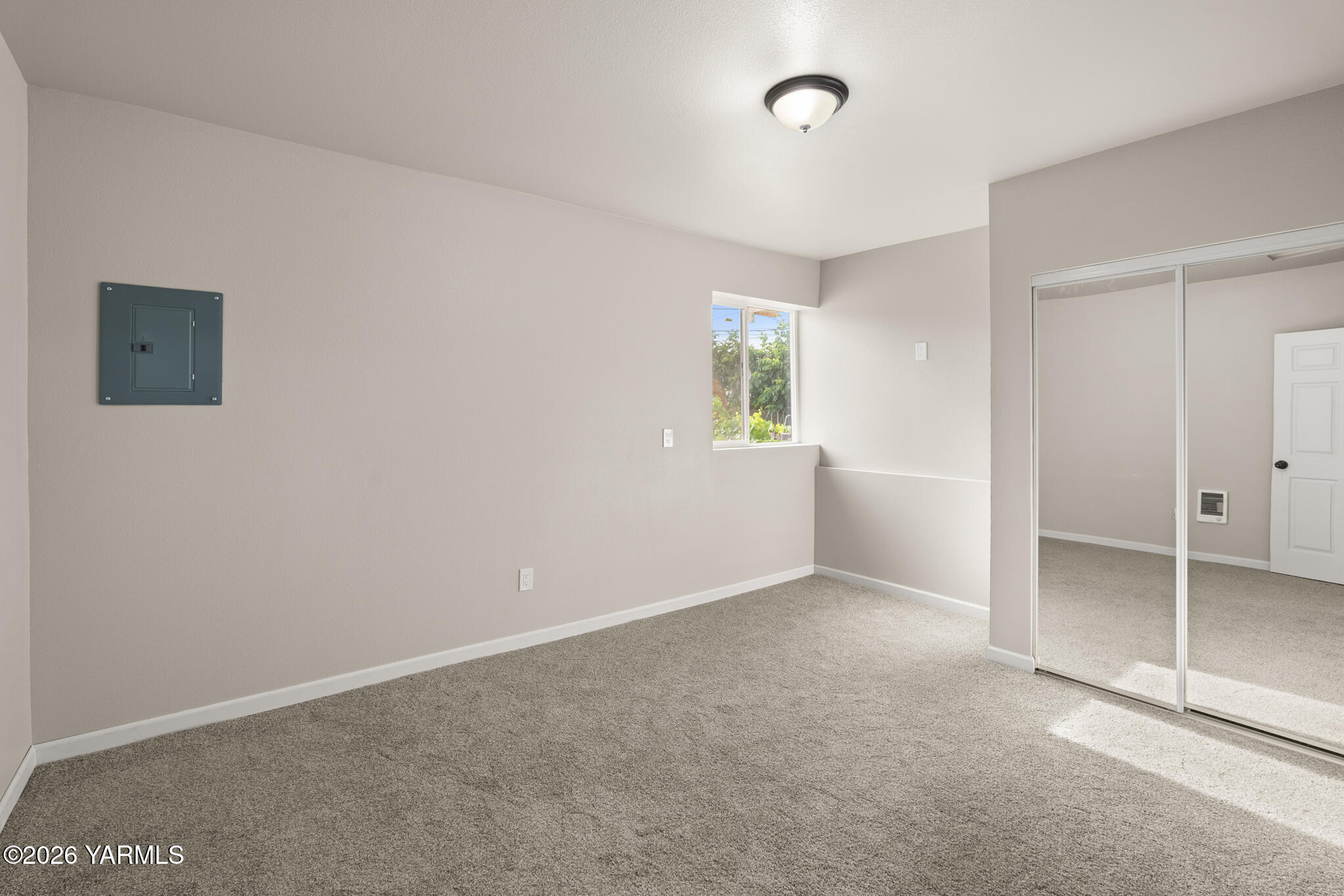 111 South H Street Toppenish, WA 98948 - Photo 15 of 31 DSM00003