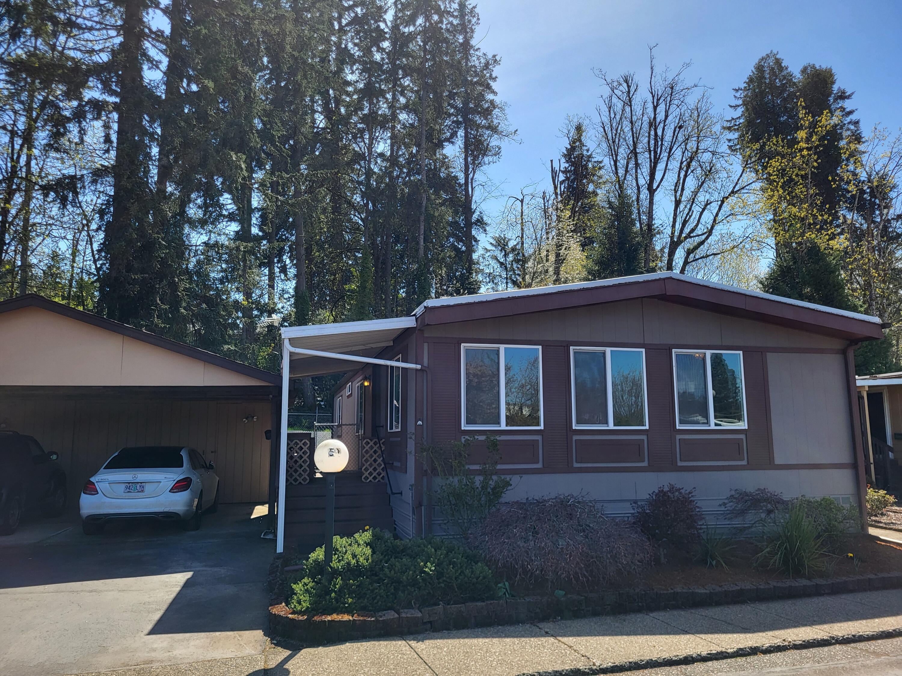 658 South 57th Street, Unit SPC 51 Springfield, OR 97478 - Photo 1 of 19 20250405_141818