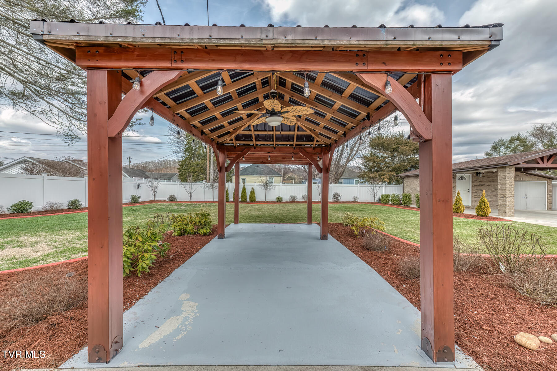 309 West Mill Street Elizabethton, TN 37643 - Photo 12 of 55 309 W Mill St-36