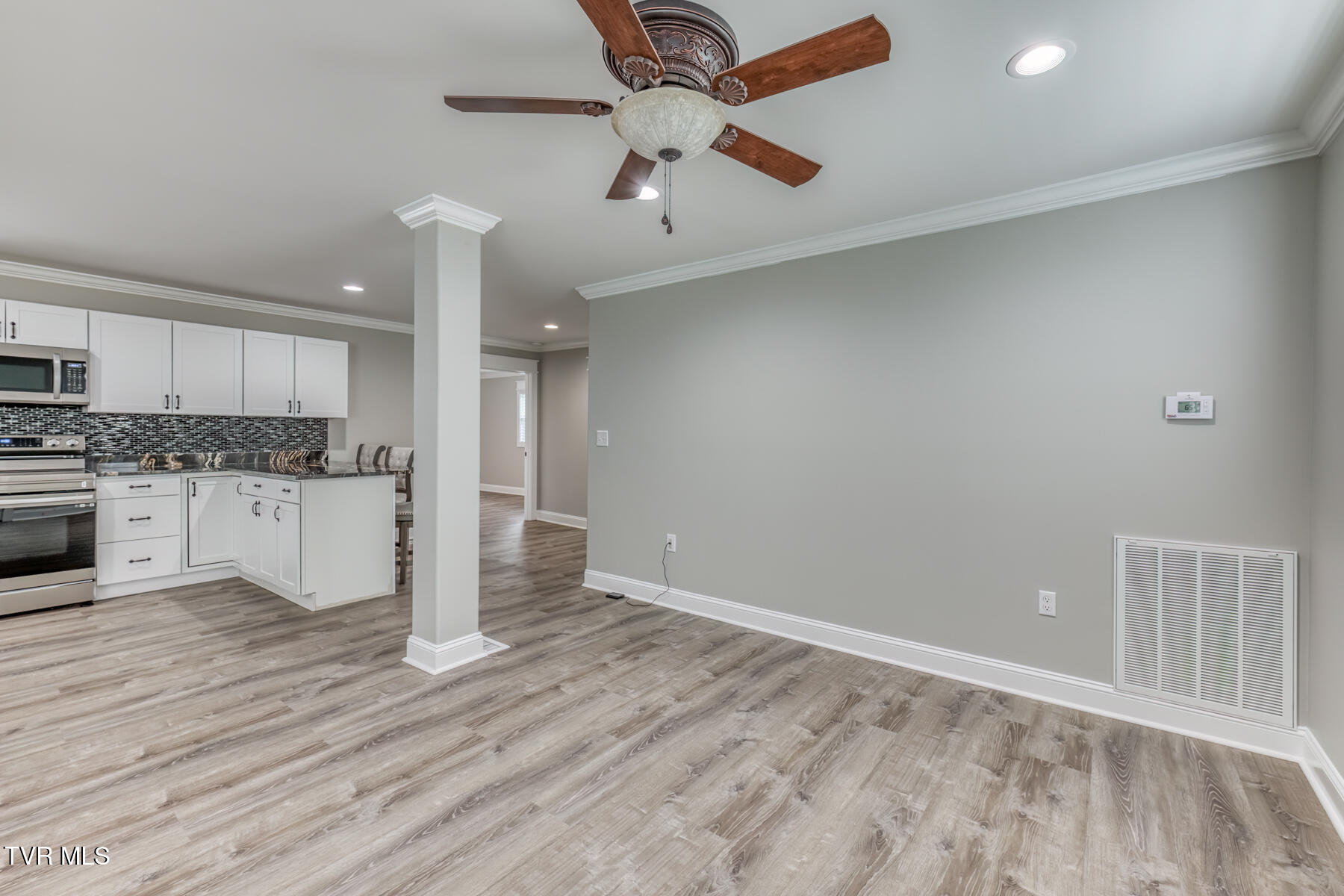 309 West Mill Street Elizabethton, TN 37643 - Photo 23 of 55 309 W Mill St-14