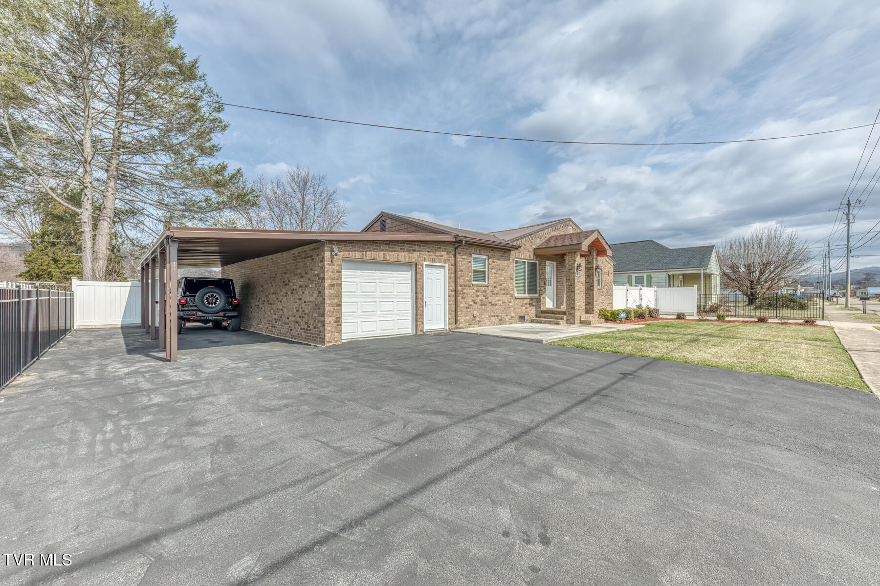 309 West Mill Street Elizabethton, TN 37643 - Photo 42 of 55 309 W Mill St-54