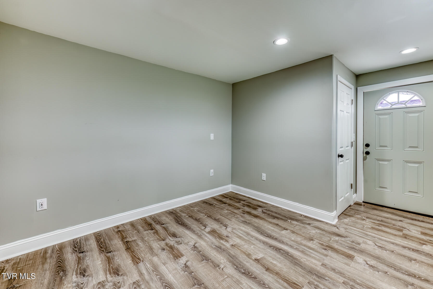 309 West Mill Street Elizabethton, TN 37643 - Photo 46 of 55 309 W Mill St-49