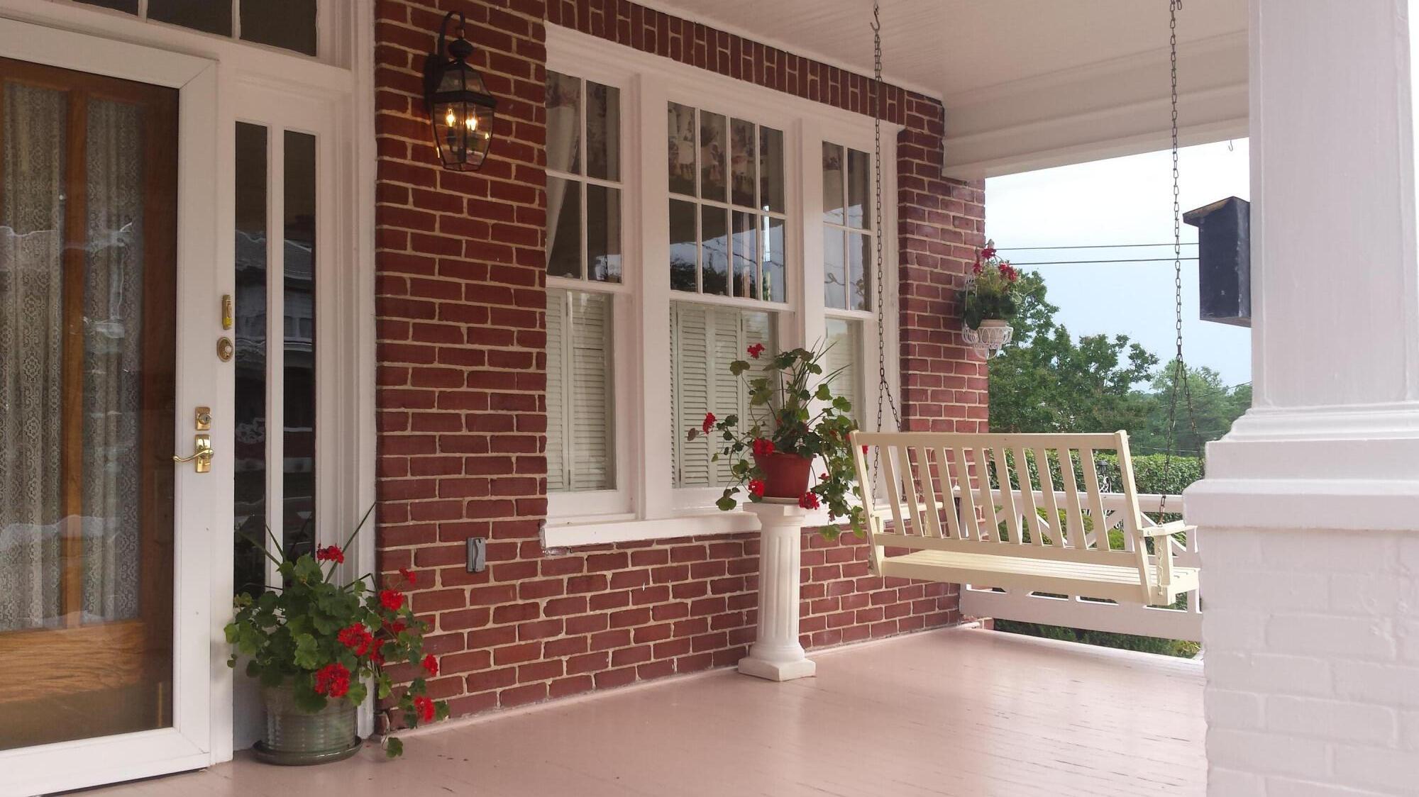 2316 Carter Road Southwest Roanoke, VA 24015 - Photo 5 of 63 4- Spacious front porch (1)