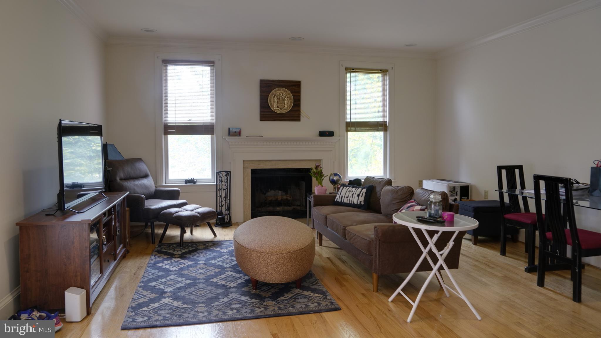 1402 Foxhall Road Northwest Washington, DC 20007 - Photo 3 of 16 Living / dining room area