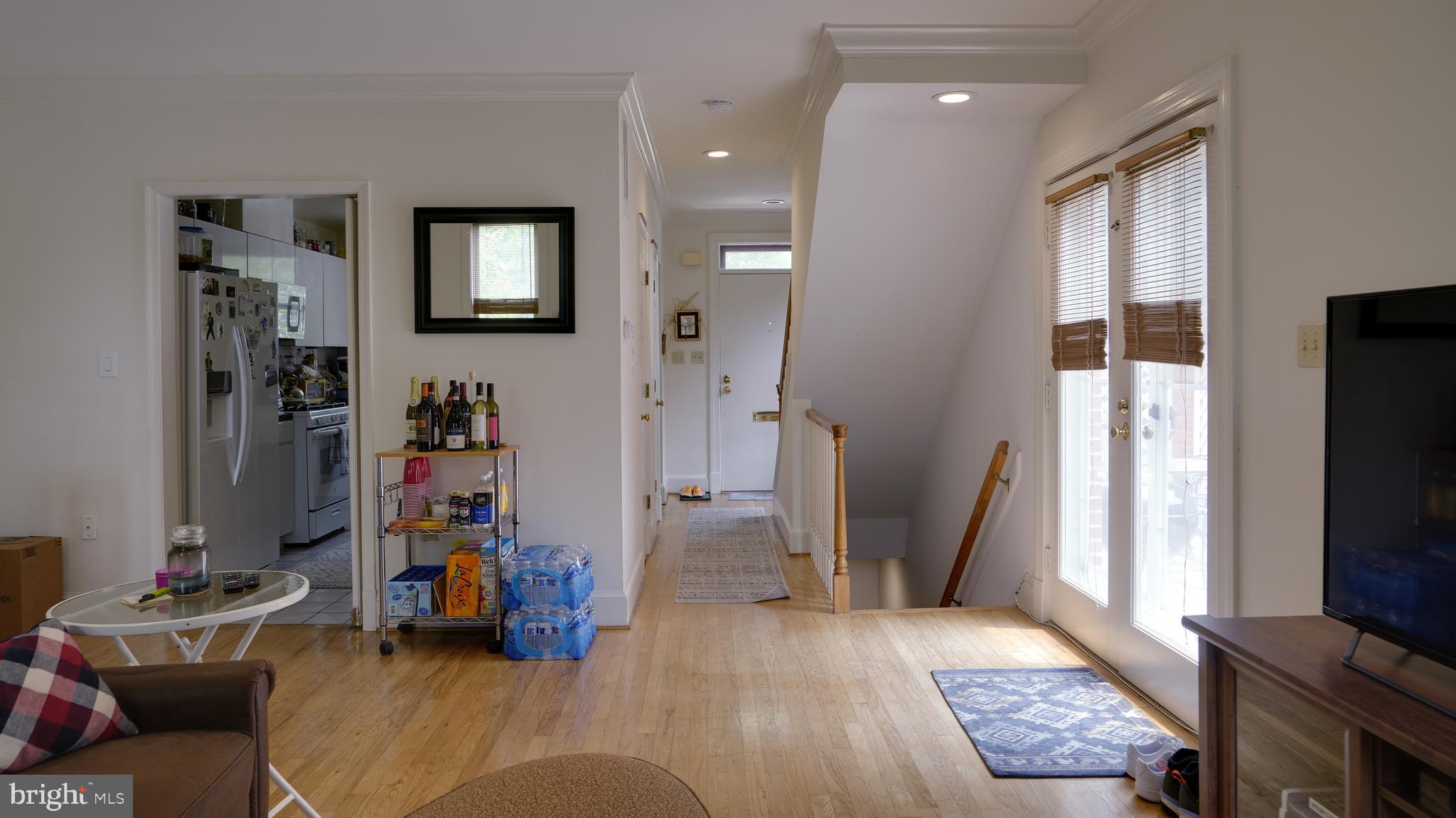 1402 Foxhall Road Northwest Washington, DC 20007 - Photo 4 of 16 Living / dining room area
