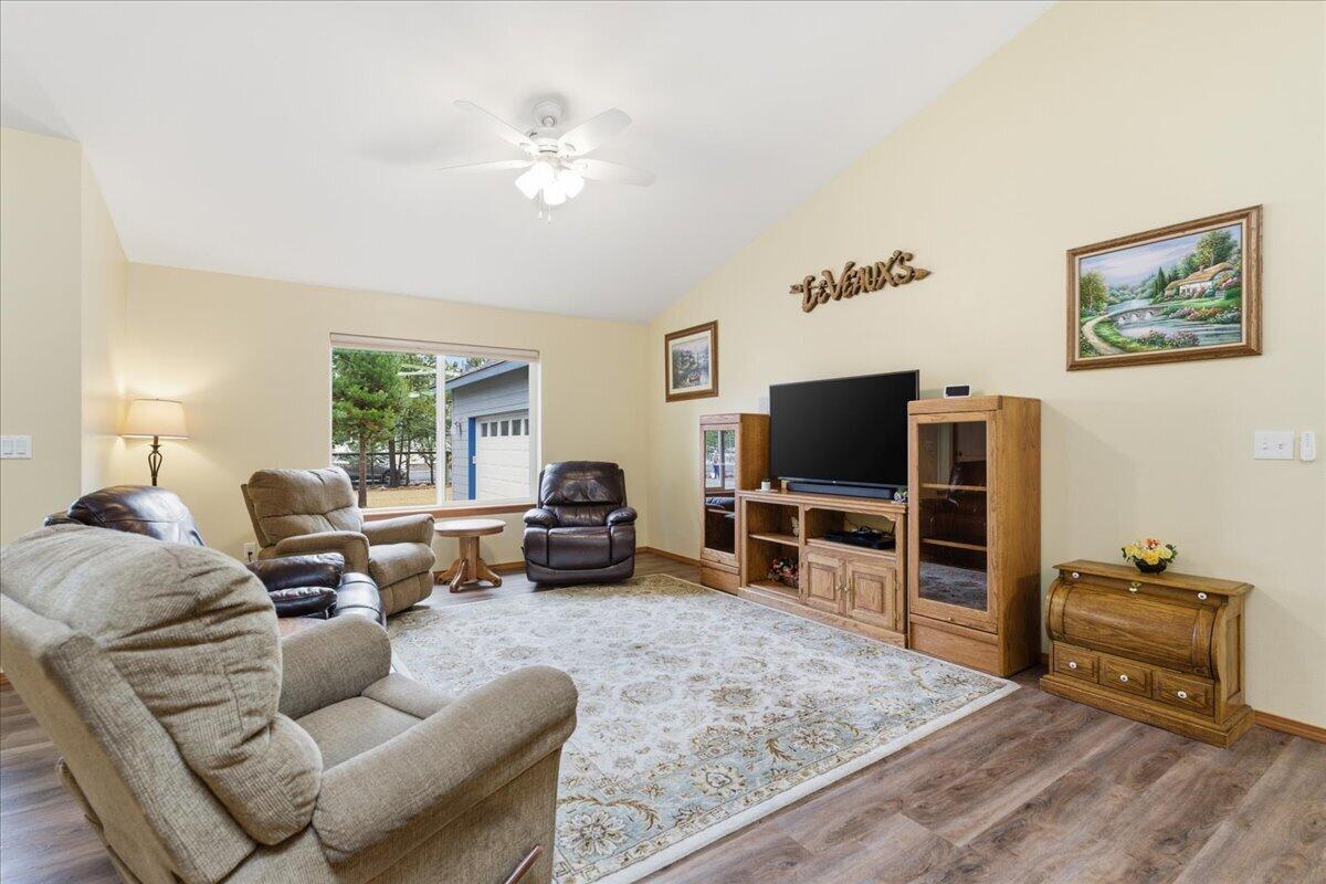 51475 Wheeler Road La Pine, OR 97739 - Photo 11 of 59 11-012_DSC07418