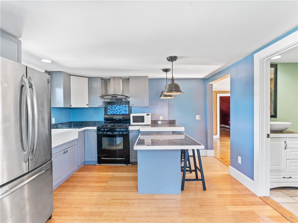 39 Water Street Warren, RI 02885 - Photo 23 of 40