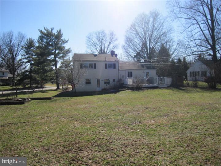 1 Owl Road Audubon, PA 19403 - Photo 10 of 12 Exterior Back