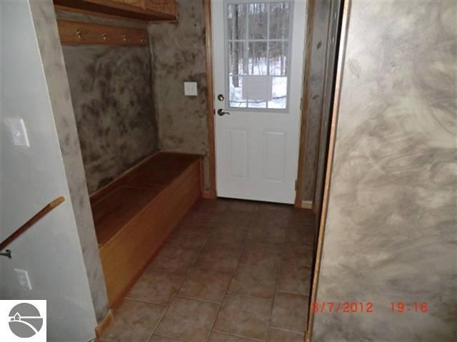 16287 Aletha Road Interlochen, MI 49643 - Photo 21 of 25 1733902-20.JPG