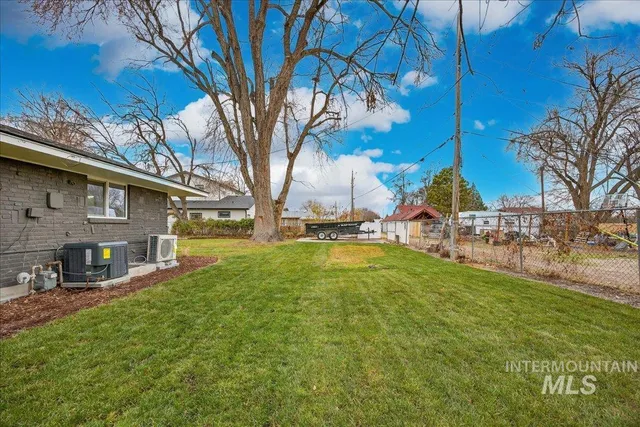 $850,000 | 2220 South Indiana Avenue, Caldwell, ID 83605