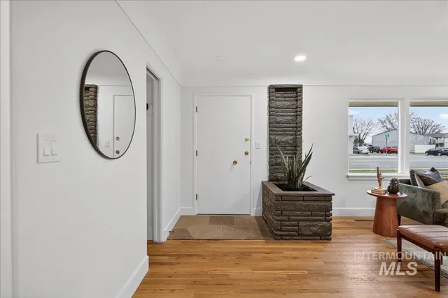 $850,000 | 2220 South Indiana Avenue, Caldwell, ID 83605