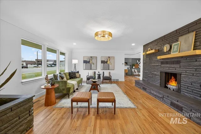 $850,000 | 2220 South Indiana Avenue, Caldwell, ID 83605