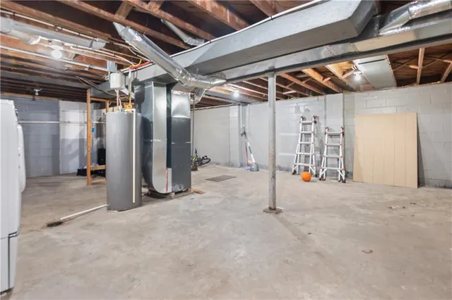 $210,000 | 5231 Edith Avenue, Kansas City, KS 66104