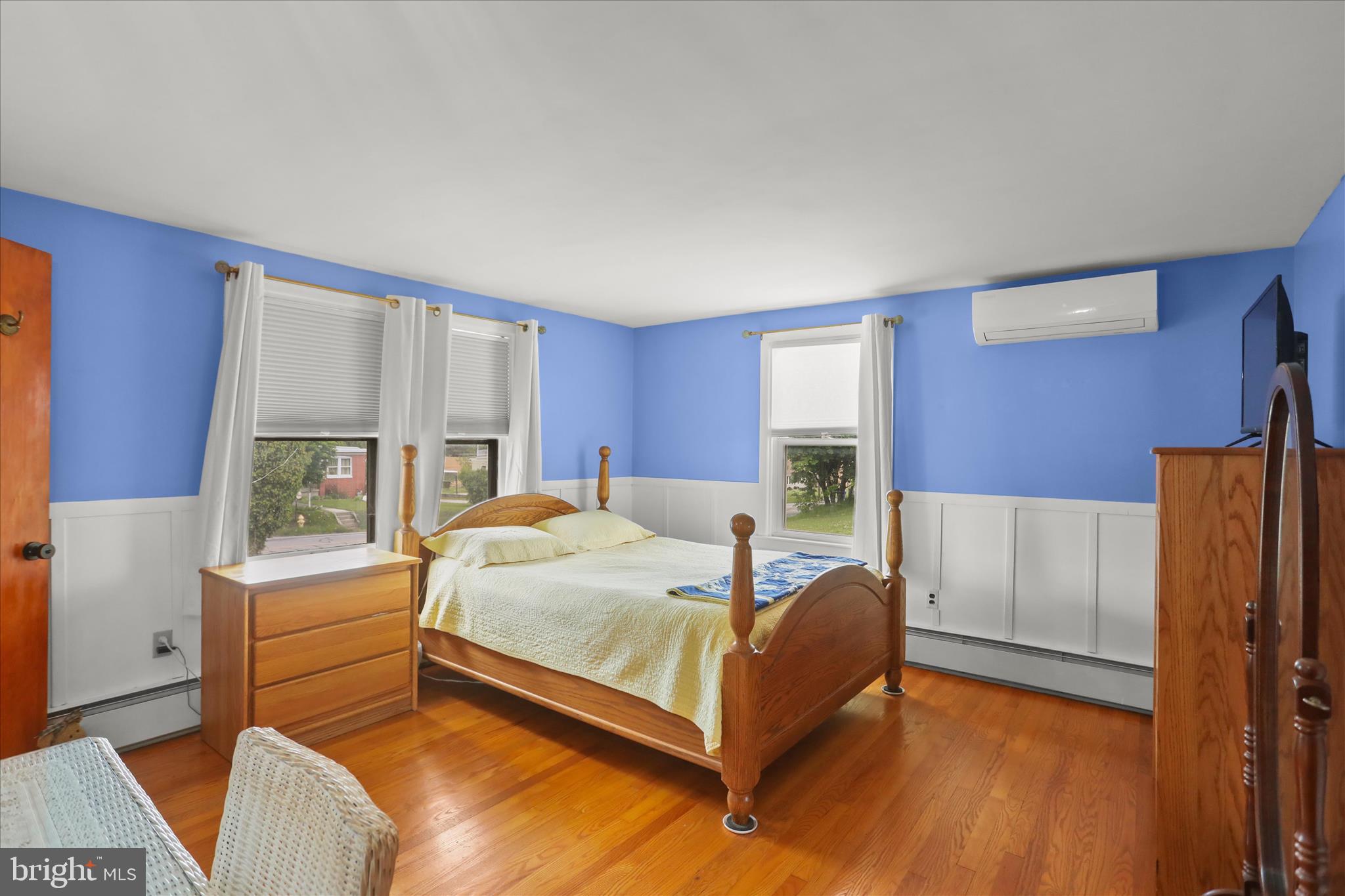 6 South Grant Road Thomasville, PA 17364 - Photo 22 of 49 Primary Bedroom