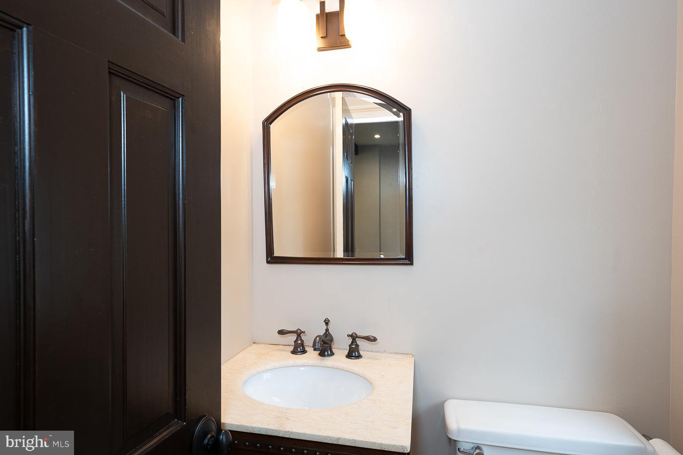 409 Old Gulph Road Penn Valley, PA 19072 - Photo 16 of 48