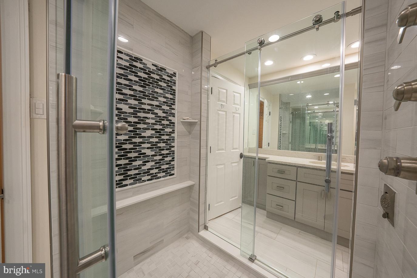 409 Old Gulph Road Penn Valley, PA 19072 - Photo 23 of 48