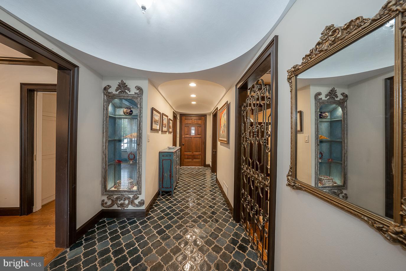 409 Old Gulph Road Penn Valley, PA 19072 - Photo 3 of 48