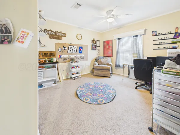 $215,000 | 816 West Maple, White Deer, TX 79097