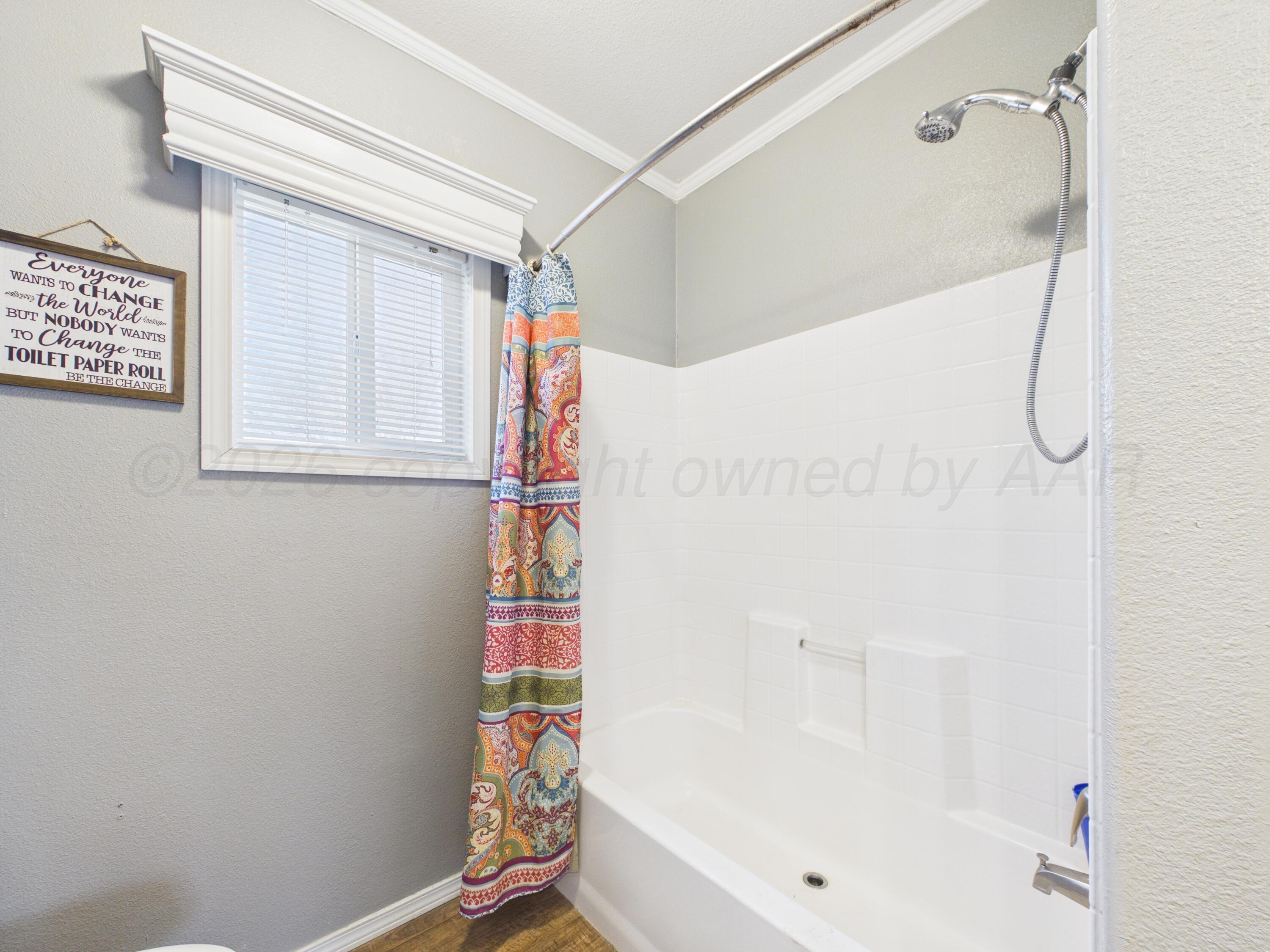 816 West Maple White Deer, TX 79097 - Photo 25 of 32 Full Bath