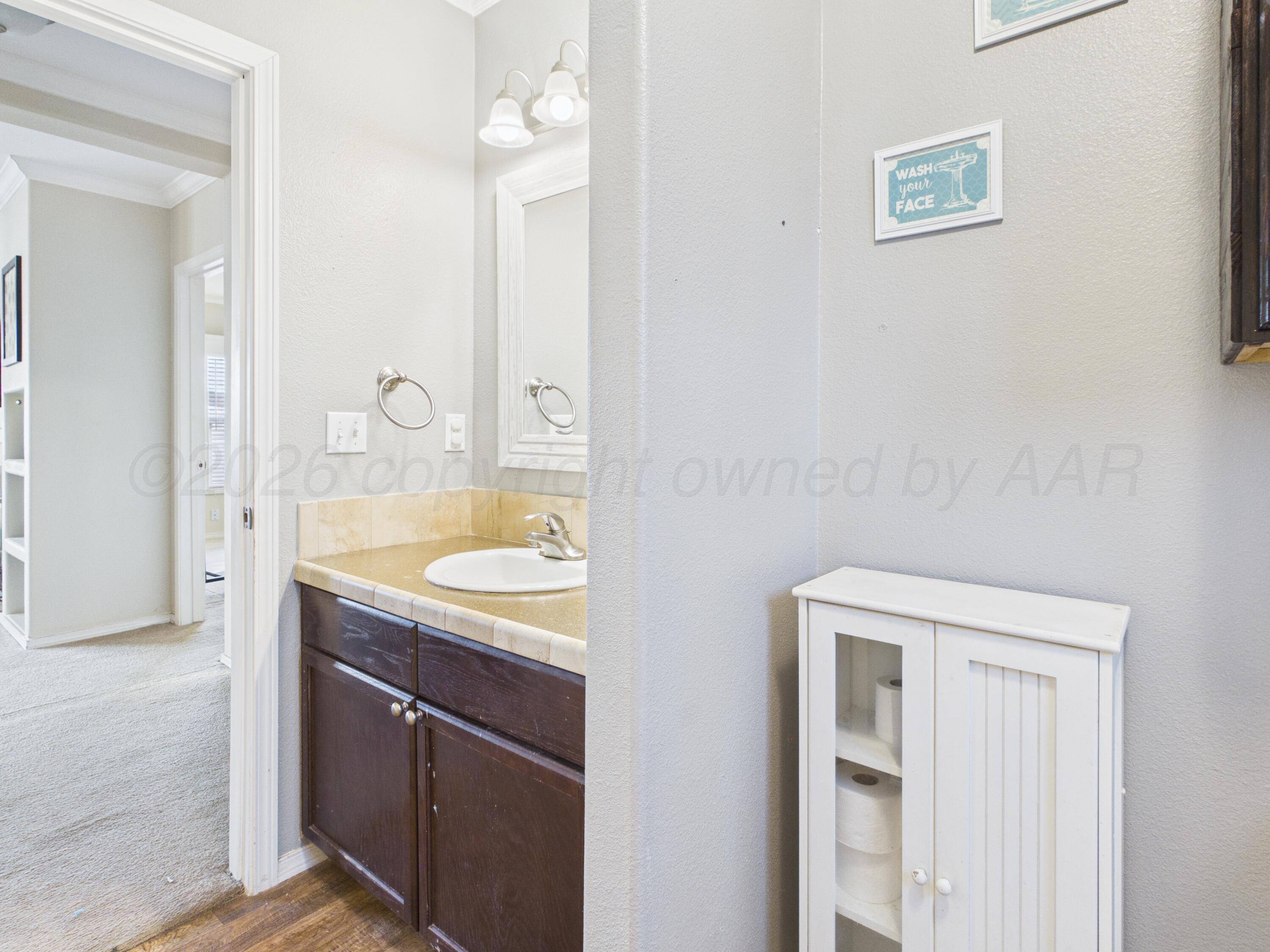 816 West Maple White Deer, TX 79097 - Photo 27 of 32 Full Bath