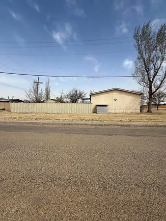 $200,000 | 816 West Maple, White Deer, TX 79097
