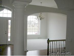 2708 Killarney Road Springfield, IL 62711 - Photo 3 of 9