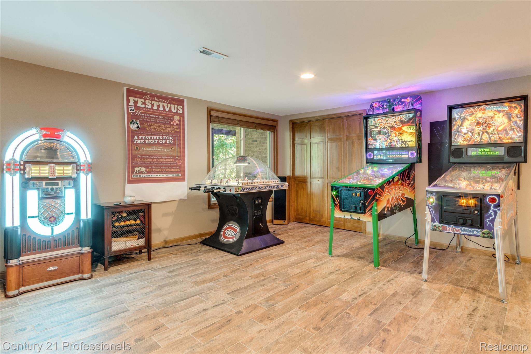1059 Stony Pointe Boulevard Rochester, MI 48307 - Photo 69 of 74 Interiors (62 of 67).jpg