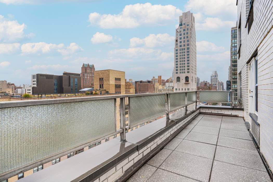 301 East 75th Street, Unit 19B Manhattan, NY 10021 - Photo 18 of 21 a view of city with balcony