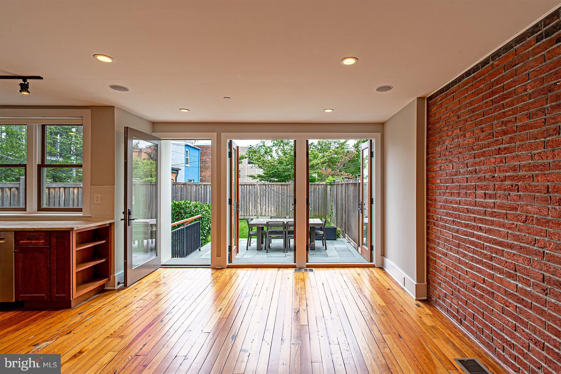 325 D Street Southeast Washington, DC 20003 - Photo 27 of 59