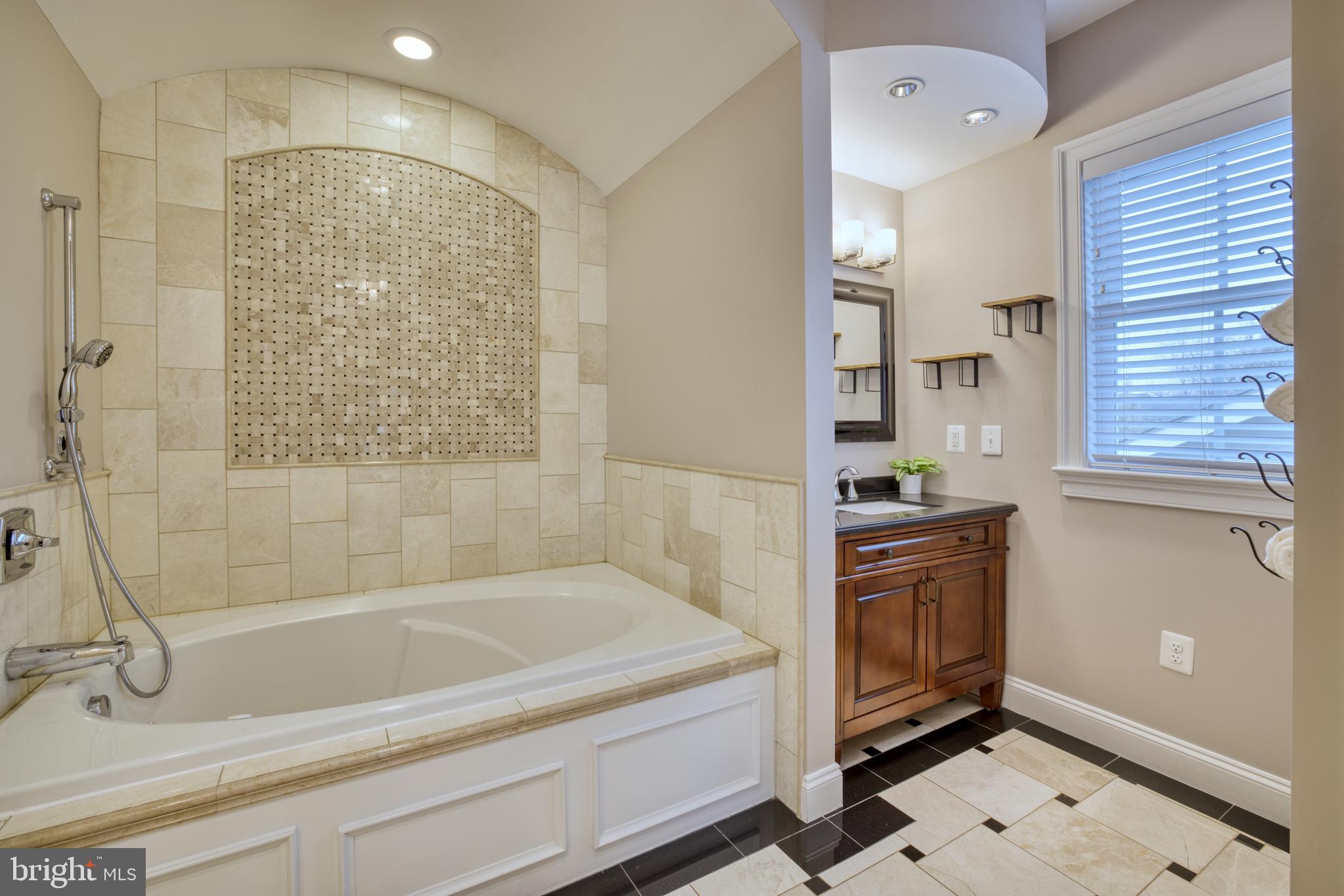 211 West Cameron Road Falls Church, VA 22046 - Photo 35 of 62 Gallery Image 35
