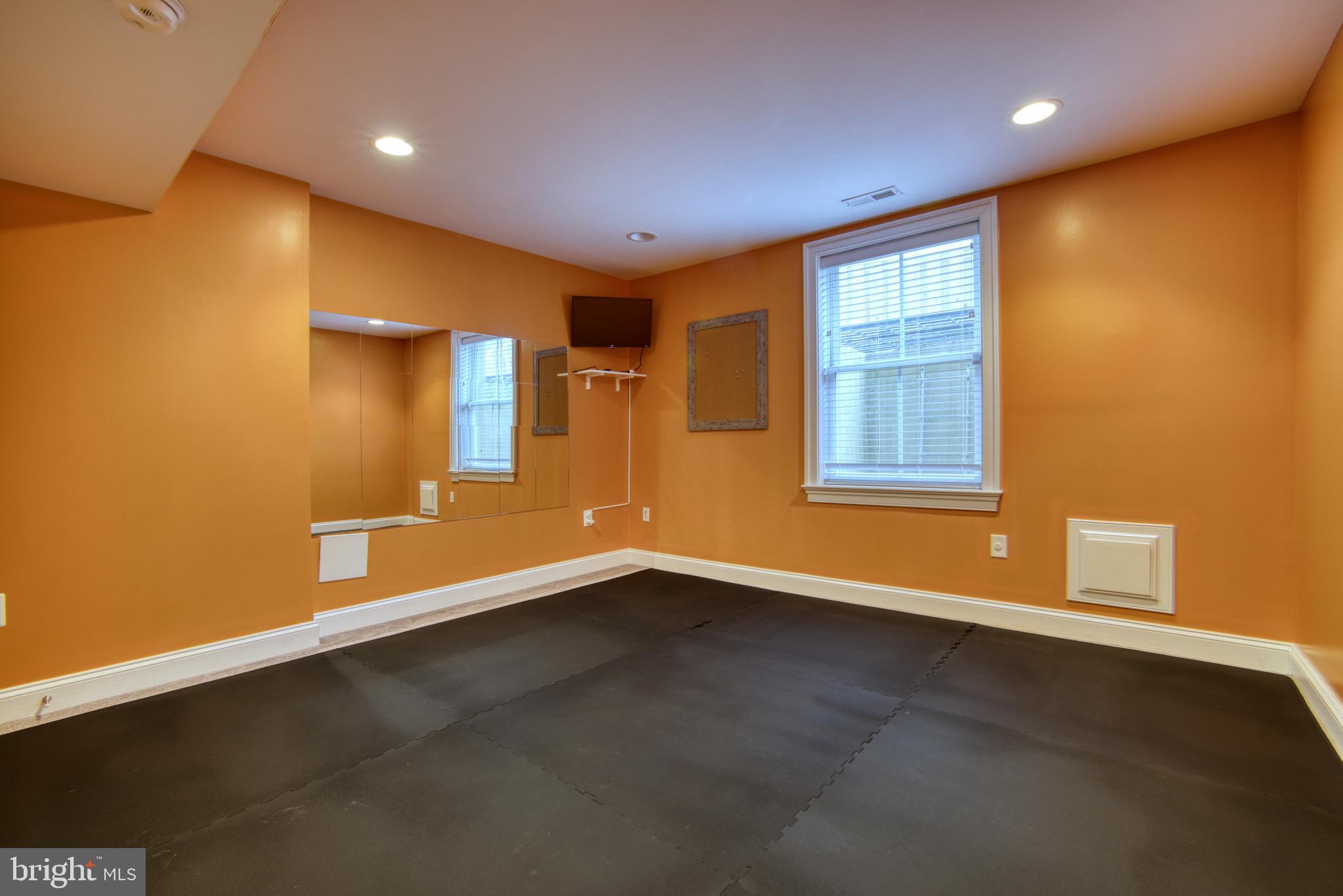 211 West Cameron Road Falls Church, VA 22046 - Photo 51 of 62 Gallery Image 51