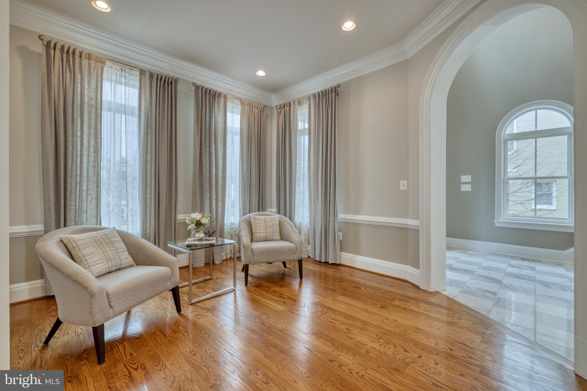 211 West Cameron Road Falls Church, VA 22046 - Photo 9 of 62 Gallery Image 9