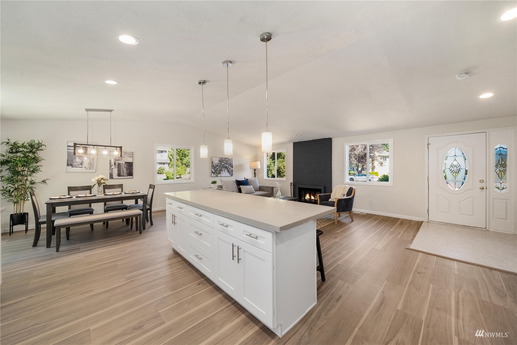 16207 Southeast 174th Street Renton, WA 98058 - Photo 4 of 29 Gallery Image 4