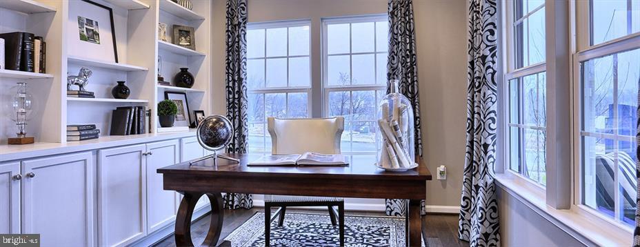 1081 Countryside Road, Unit LRMILAN Seven Valleys, PA 17360 - Photo 10 of 36 Gallery Image 10