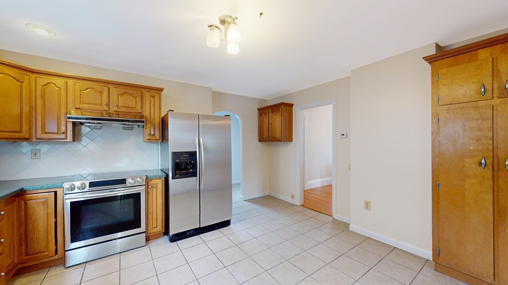 39 Prospect Street Quincy, MA 02171 - Photo 6 of 29 Gallery Image 6