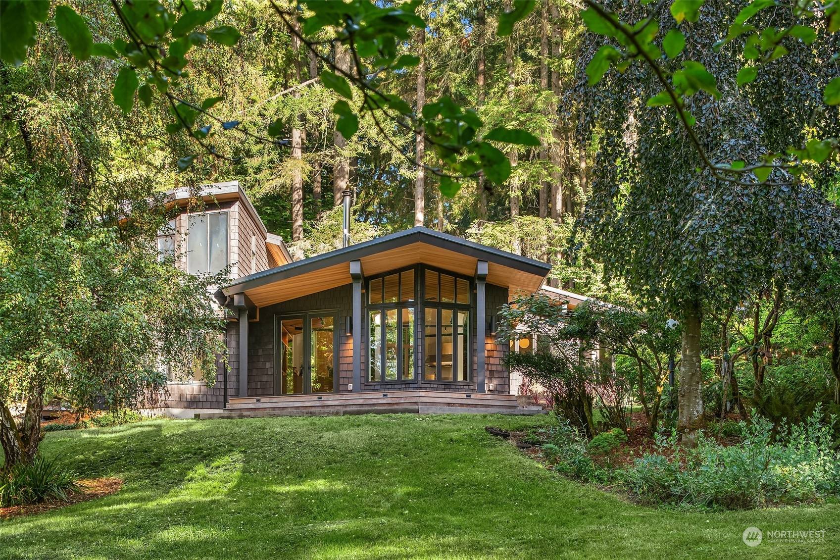 23017 Carey Road Southwest Vashon, WA 98070 - Photo 29 of 34 Gallery Image 29