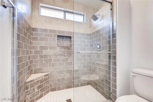 $2,399 | 2564 Spruce Creek Drive, Las Vegas, NV 89135