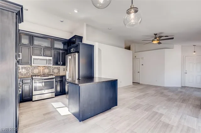 $2,399 | 2564 Spruce Creek Drive, Las Vegas, NV 89135