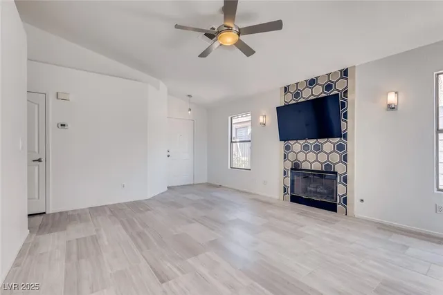 $2,399 | 2564 Spruce Creek Drive, Las Vegas, NV 89135