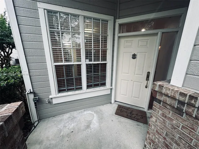 $350,000 | 3125 Stonewater Drive, Lakeland, FL 33803