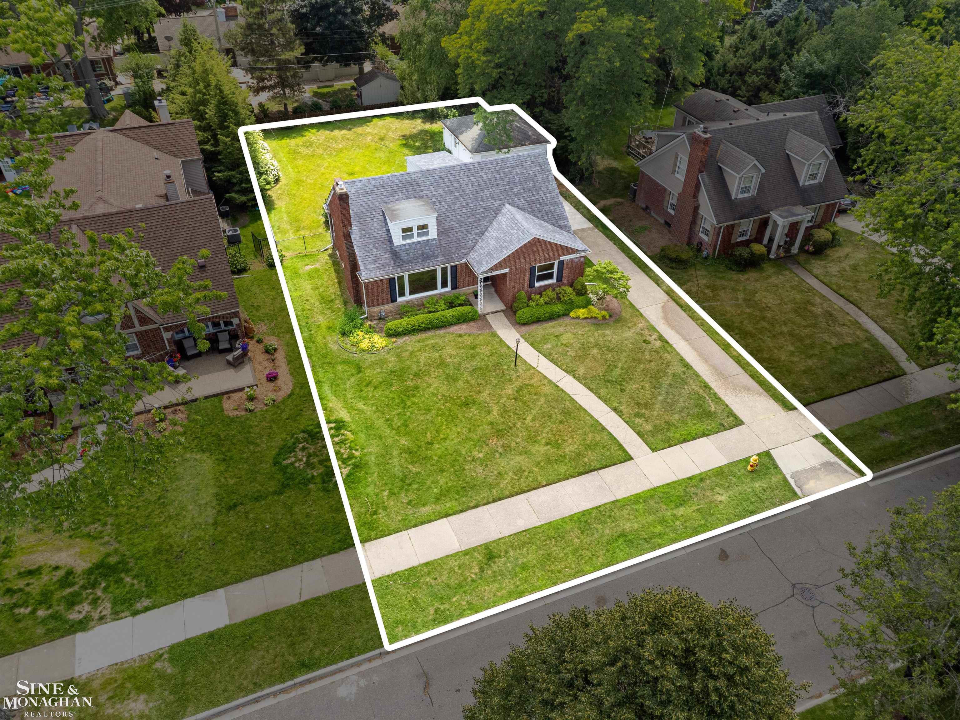 581 Hampton Road Grosse Pointe Woods, MI 48236 - Photo 55 of 60