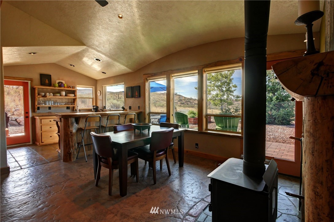 77 West Chewuch Road Winthrop, WA 98862 - Photo 13 of 39 Gallery Image 13