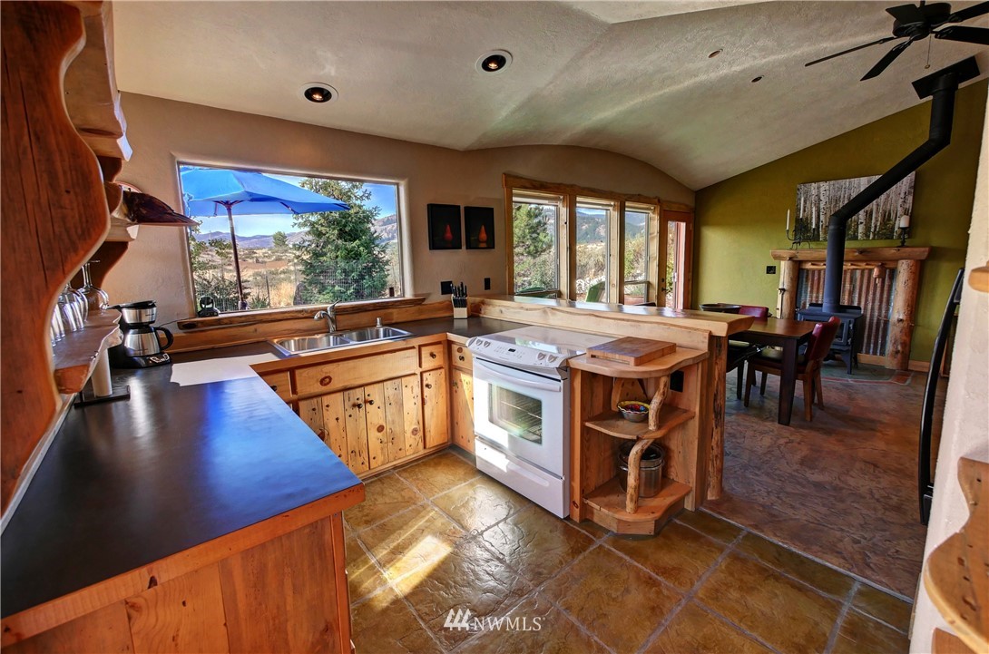 77 West Chewuch Road Winthrop, WA 98862 - Photo 19 of 39 Gallery Image 19